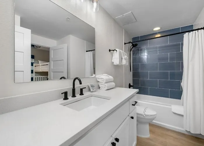 Apartment Crystal Tower 904 By Youngs Suncoast *